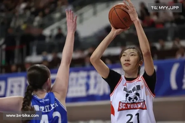 韩旭蝉联2024-2025赛季WCBA常规赛MVP再创辉煌续写传奇 韩旭蝉联2024-2025赛季WCBA常规赛MVP再创辉煌续写传奇